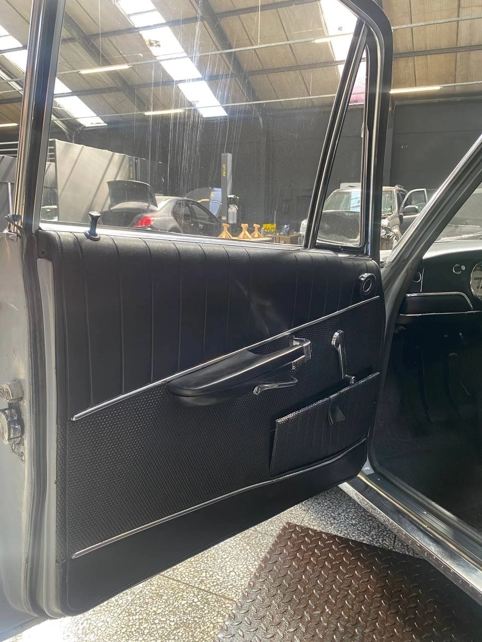 BMW 1800 | Mobile.bg   12