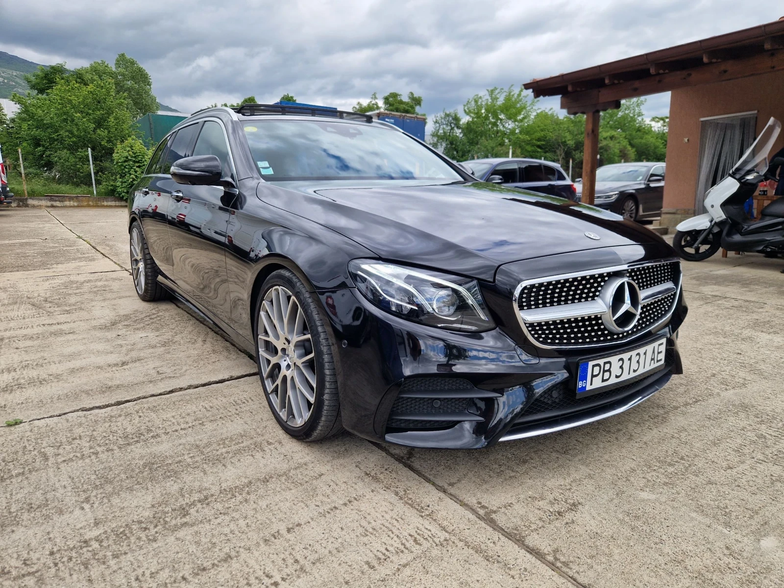 Mercedes-Benz E 220 AMG LINE - [1] 