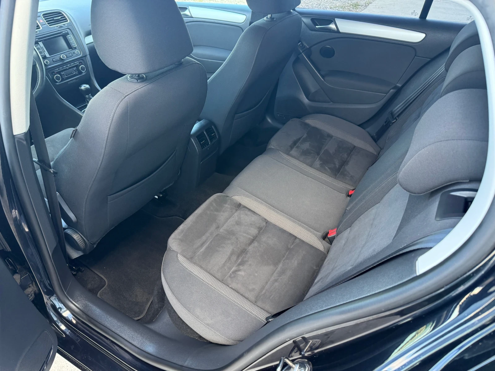 VW Golf 1.6TDI - изображение 6