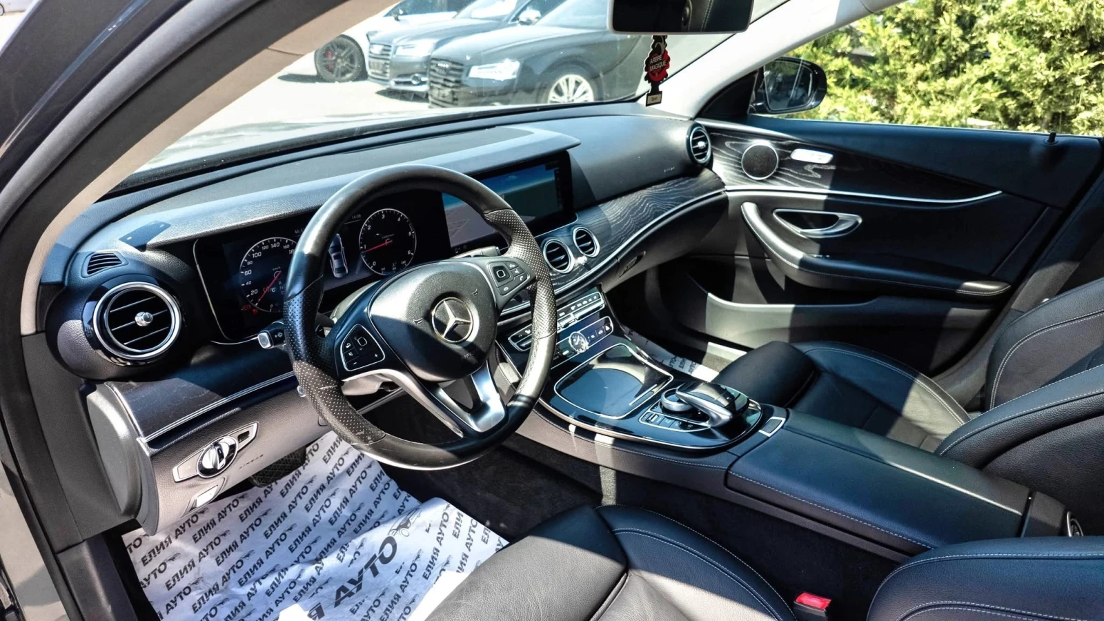 Mercedes-Benz E 220 D FULL AMG LINE   100% | Mobile.bg   13