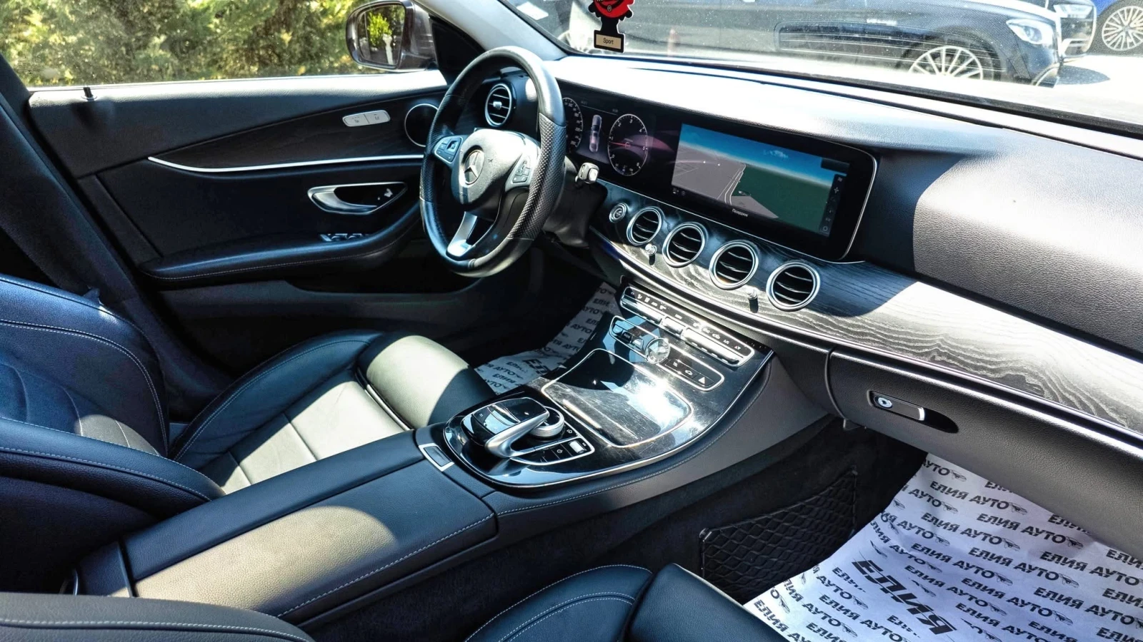 Mercedes-Benz E 220 D FULL AMG LINE   100% | Mobile.bg   15