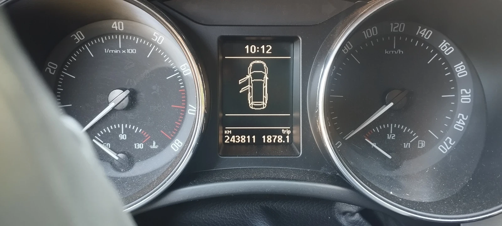 Skoda Superb  - изображение 4