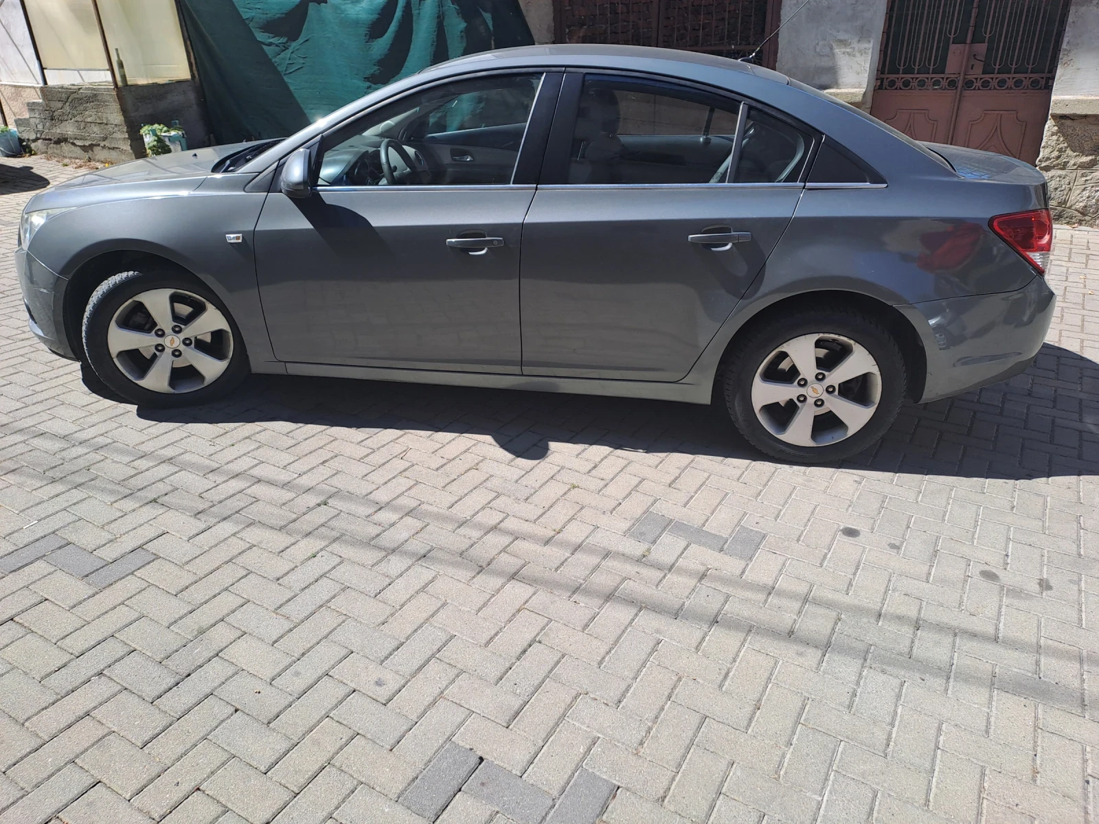 Chevrolet Cruze  - изображение 3