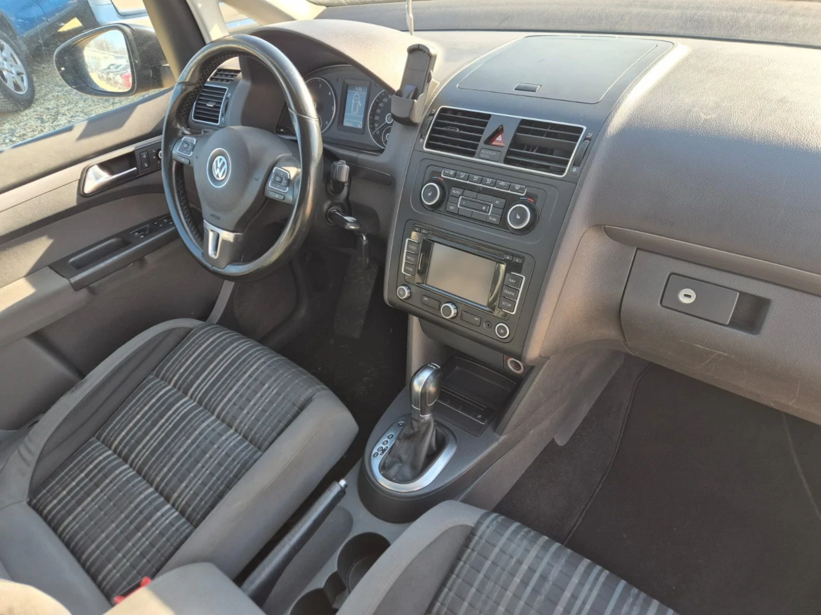 VW Touran CROSS  2.0 TDI - изображение 9