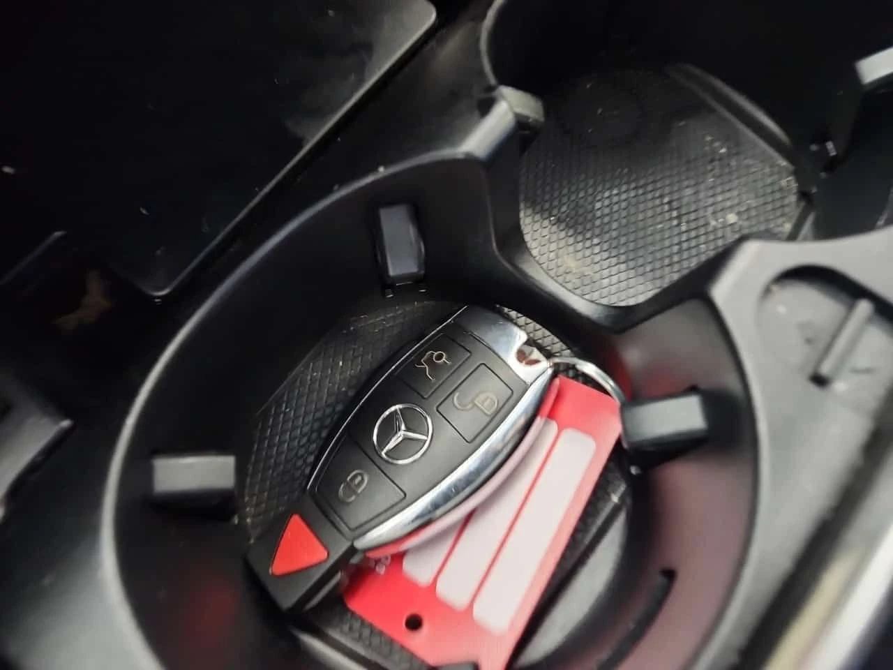 Mercedes-Benz C 300 4MATIC | AMG | PANO | AMBIENT | KEYLESS |  | Mobile.bg � ����������� 8