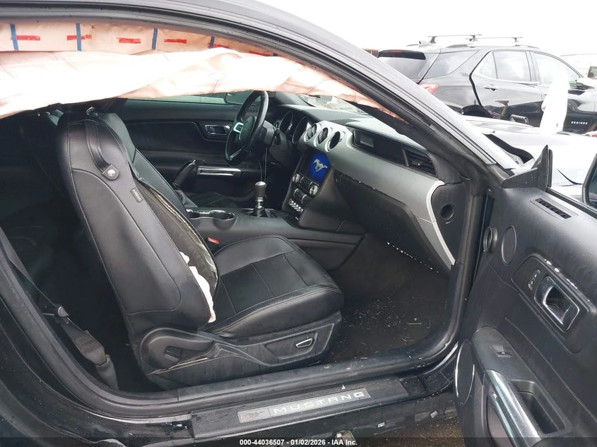 Ford Mustang 5l Gt Premium, снимка 5 - Автомобили и джипове - 54389623