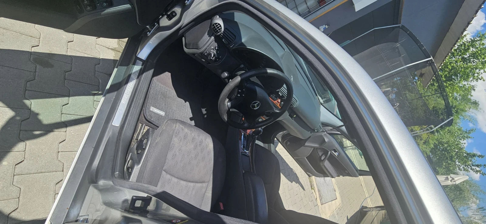 Mercedes-Benz C 220, снимка 10 - Автомобили и джипове - 54821838