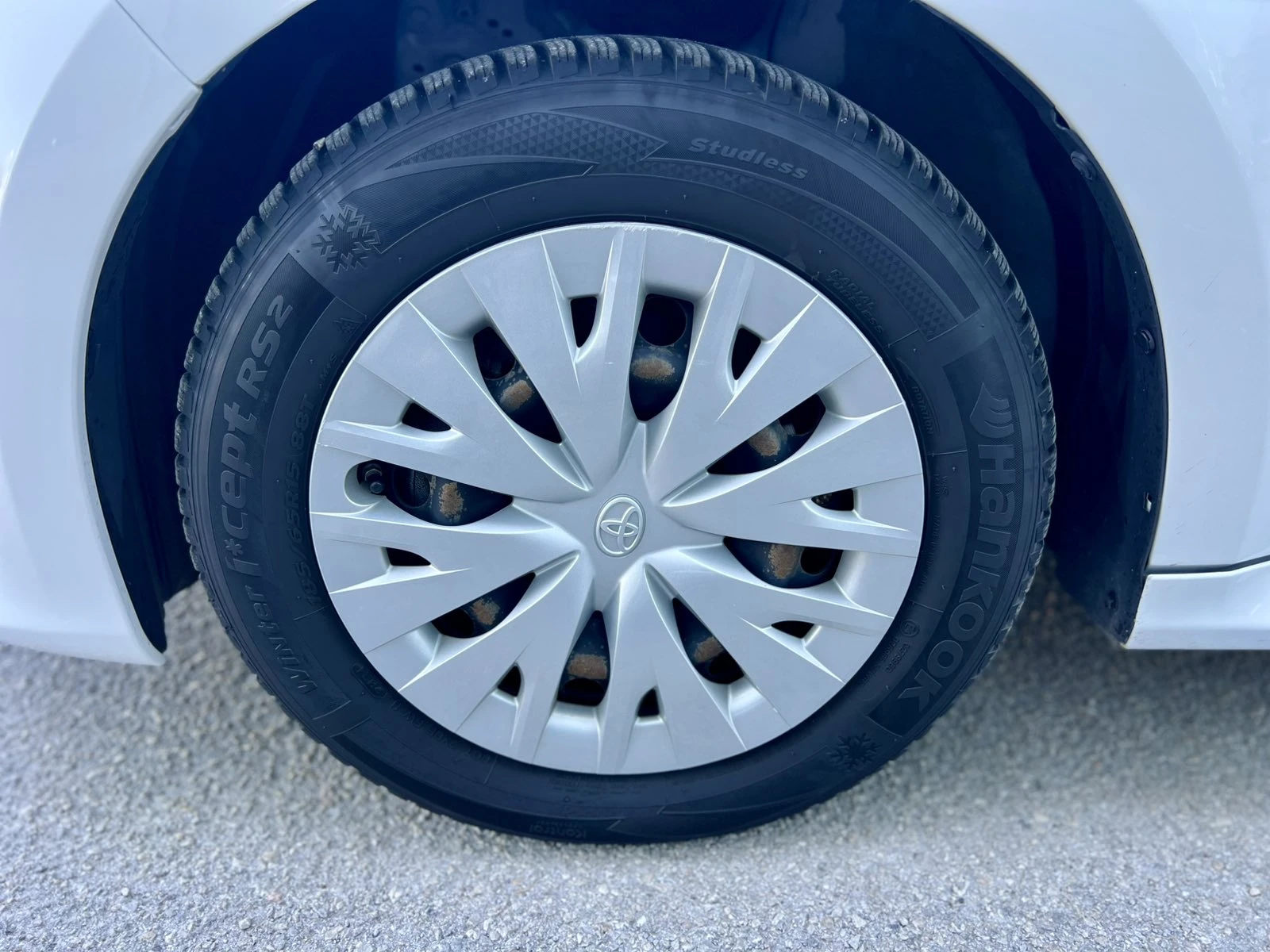 Toyota Yaris Hybird / 1.5 / 116 �.�. / e-CVT | Mobile.bg � ����������� 17