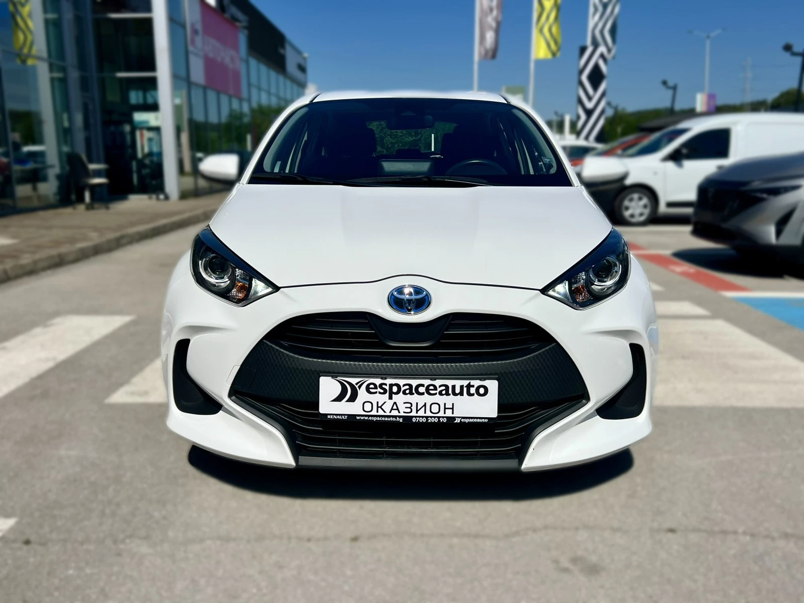 Toyota Yaris Hybird / 1.5 / 116 �.�. / e-CVT | Mobile.bg � ����������� 2