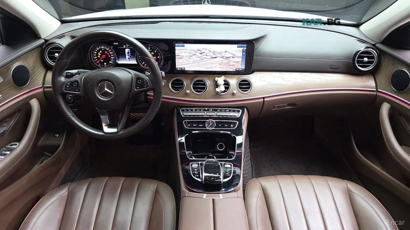 Mercedes-Benz E 220 Exclusive* HUD* КОЖА* НАВИ* ПАНО* КАМЕРА, снимка 5 - Автомобили и джипове - 55832276