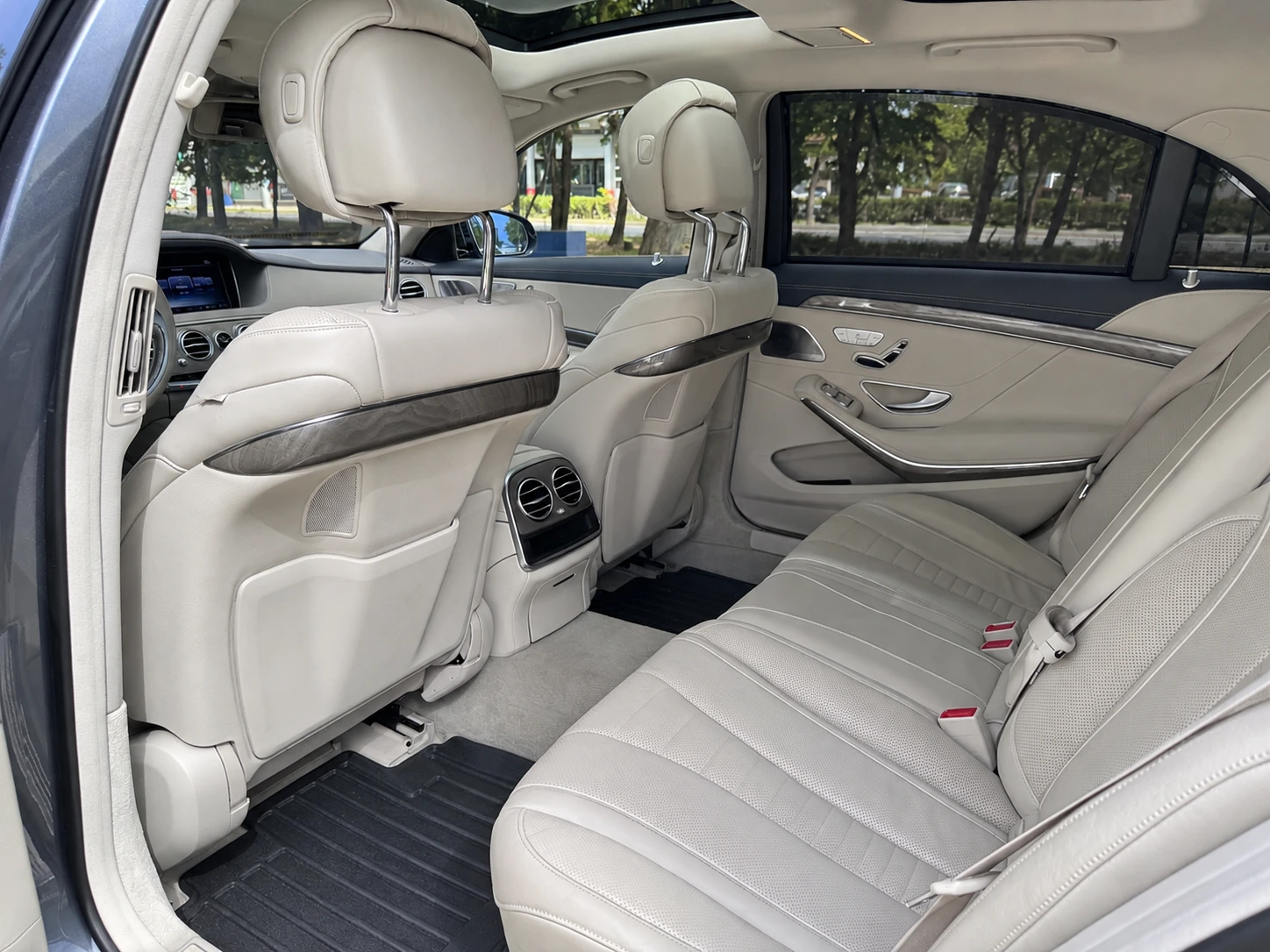 Mercedes-Benz S 500 4MATIC Lang  PANO* HUD* 360 * , снимка 13 - Автомобили и джипове - 56223969