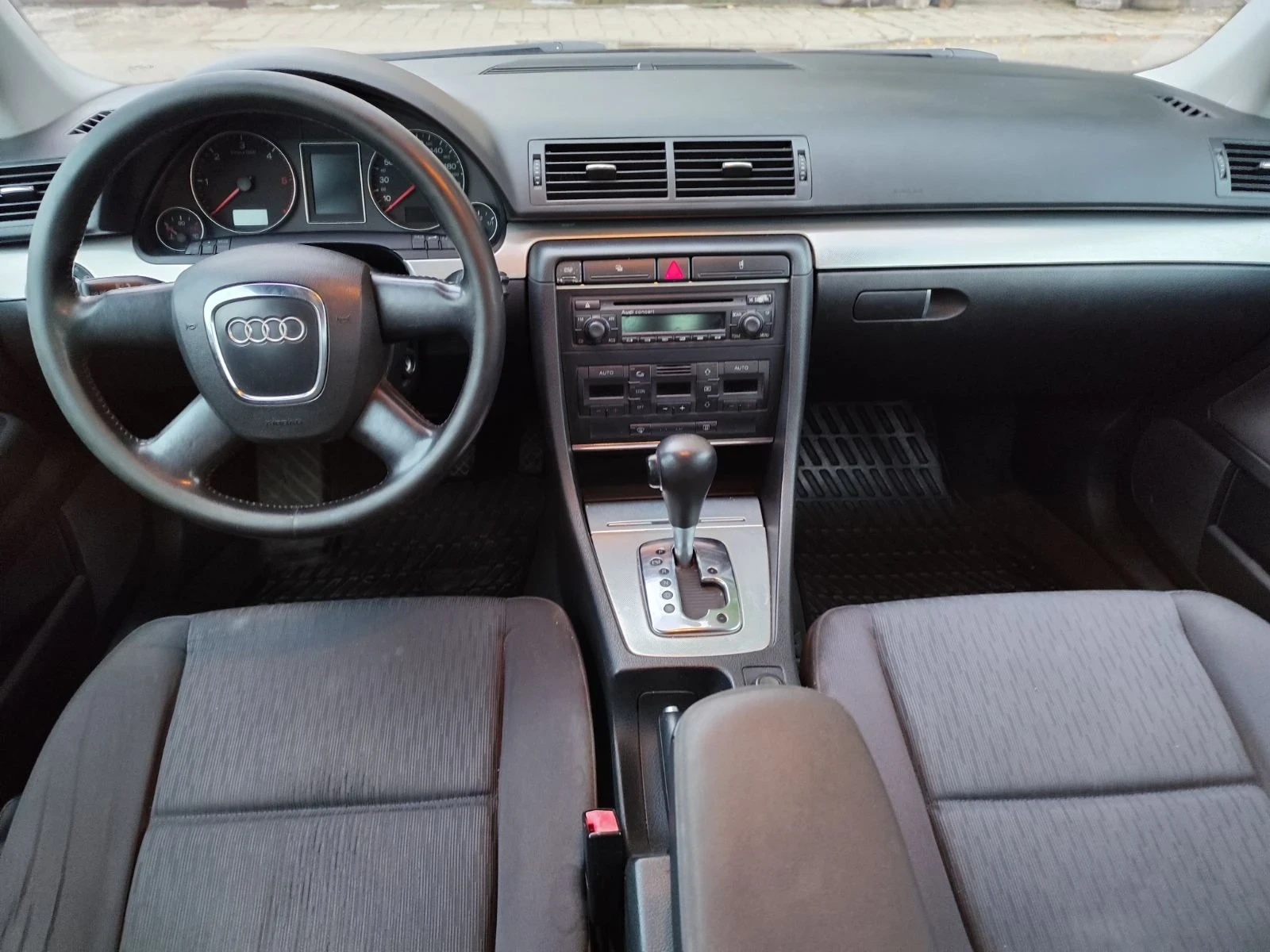 Audi A4 B7 2.0 TDI, снимка 13 - Автомобили и джипове - 56462574