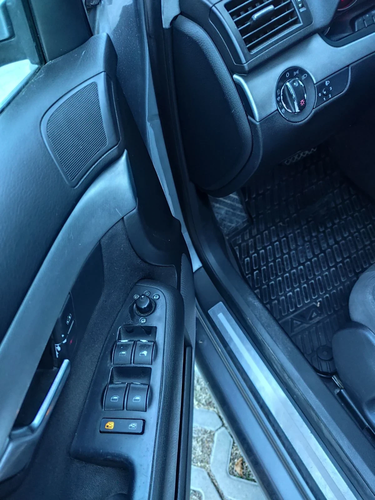Audi A4 B7 2.0 TDI, снимка 15 - Автомобили и джипове - 56462574