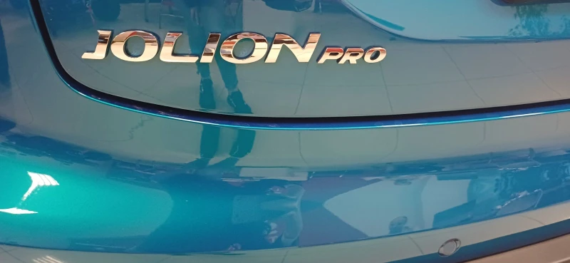 Haval Jolion хибрид, снимка 5 - Автомобили и джипове - 52482229