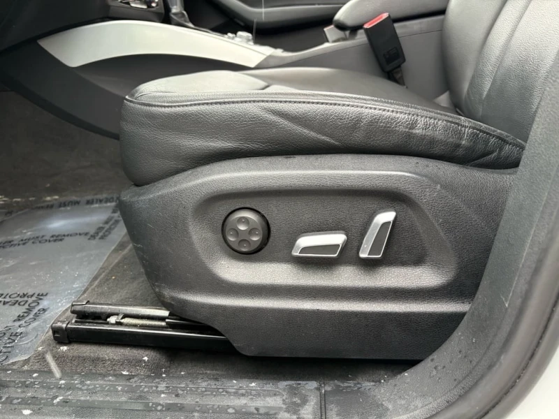 Audi Q5 * quattro 4dr 2.0T Progressiv * CARFAX * ЦЕНА ДО Б, снимка 13 - Автомобили и джипове - 52802492