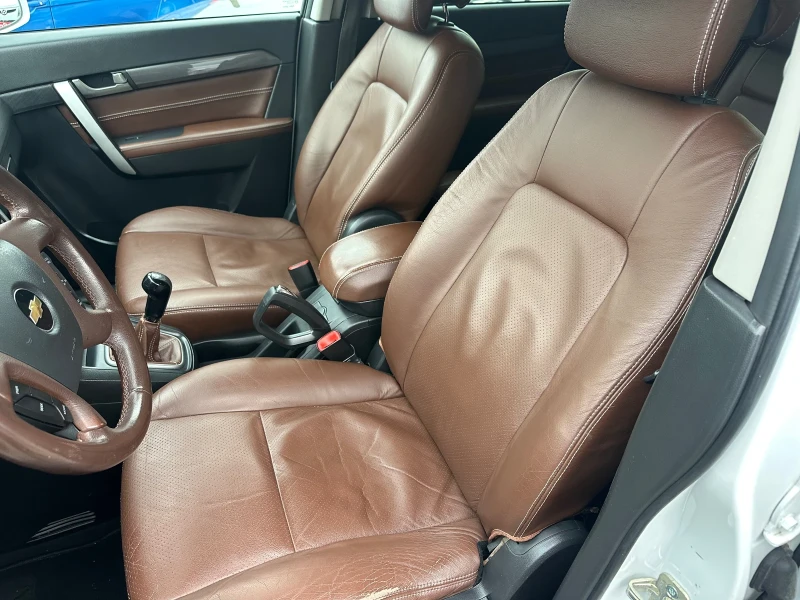 Chevrolet Captiva 2, 0 VCDI-127 k.c. 2WD, снимка 9 - Автомобили и джипове - 53091122