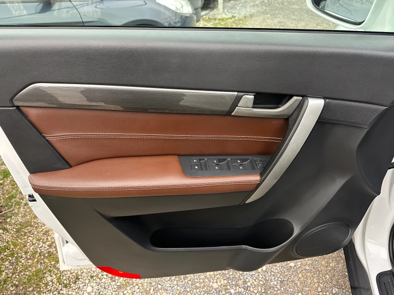 Chevrolet Captiva 2, 0 VCDI-127 k.c. 2WD, снимка 8 - Автомобили и джипове - 53091122