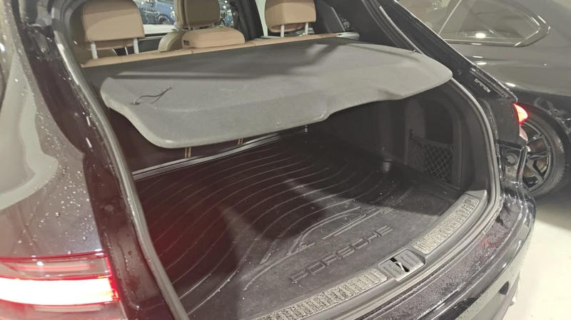 Porsche Macan * AWD * ОБДУХВАНЕ* ПАНОРАМА* 360 КАМЕРИ* , снимка 10 - Автомобили и джипове - 53398283