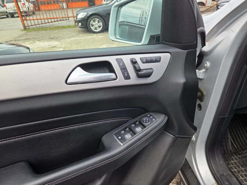 Mercedes-Benz ML 350 3, 5CDI, снимка 12 - Автомобили и джипове - 53474890