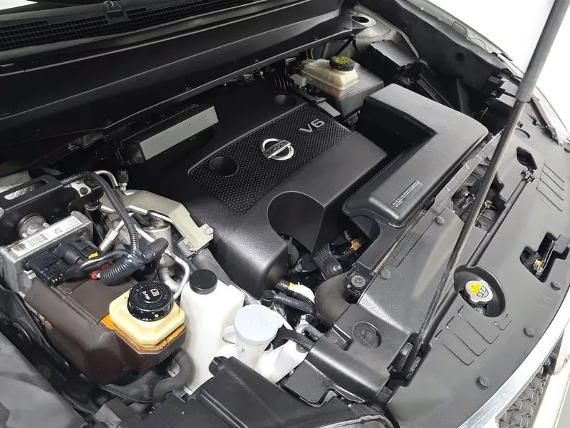 Nissan Pathfinder 3.5 Бензин 4x4, снимка 13 - Автомобили и джипове - 55747748