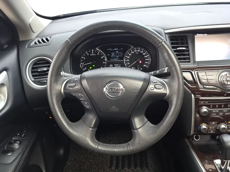 Nissan Pathfinder 3.5 Бензин 4x4, снимка 4 - Автомобили и джипове - 55747748