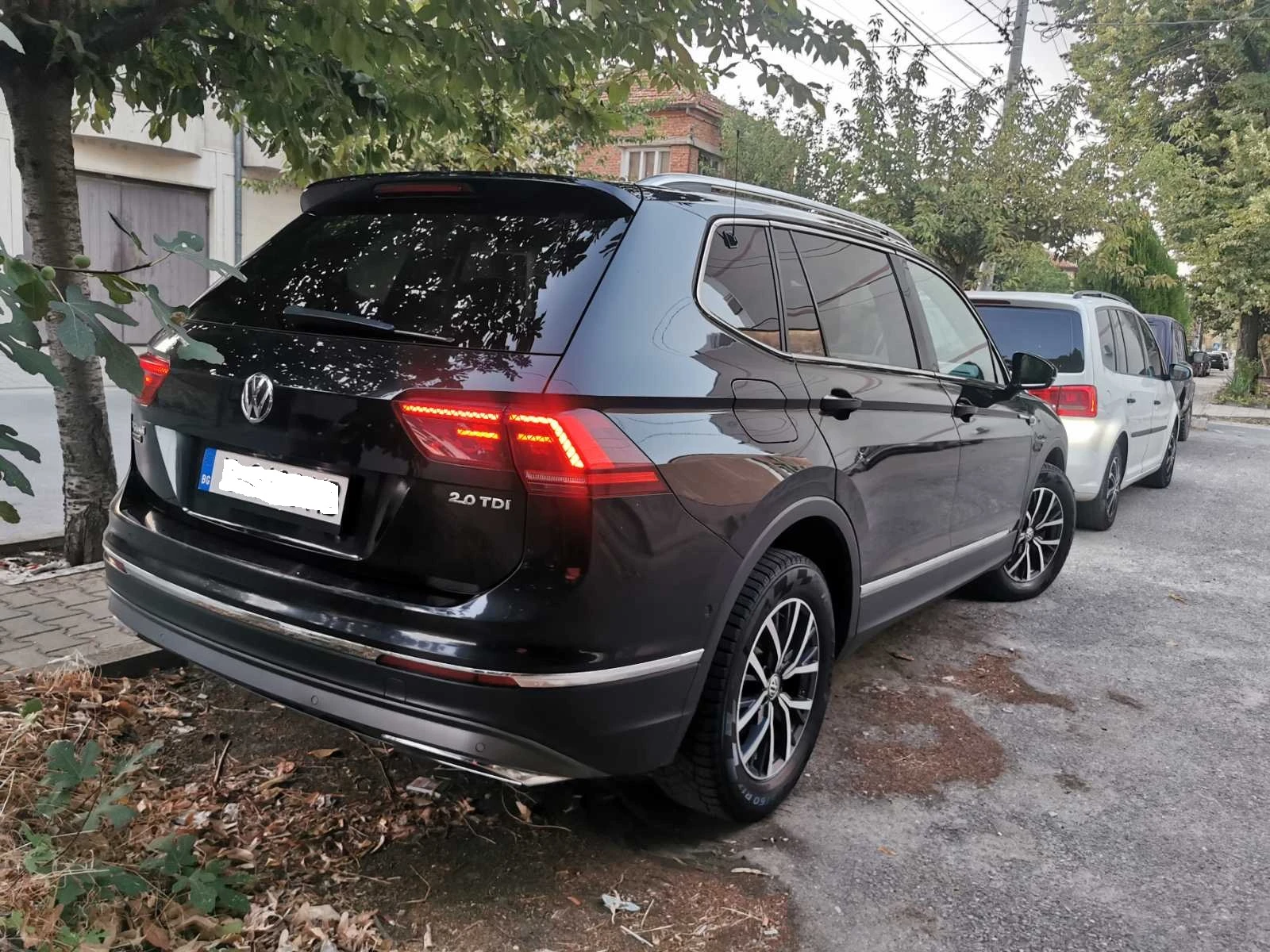 VW Tiguan  hi-line - изображение 4