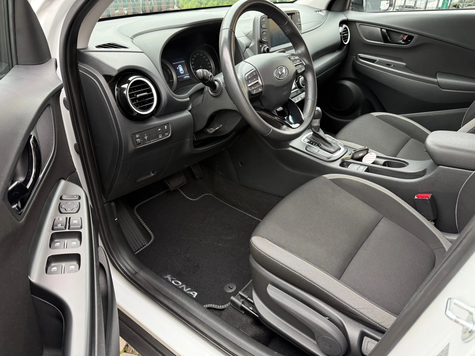 Hyundai Kona 1.6i Hybrid - изображение 8