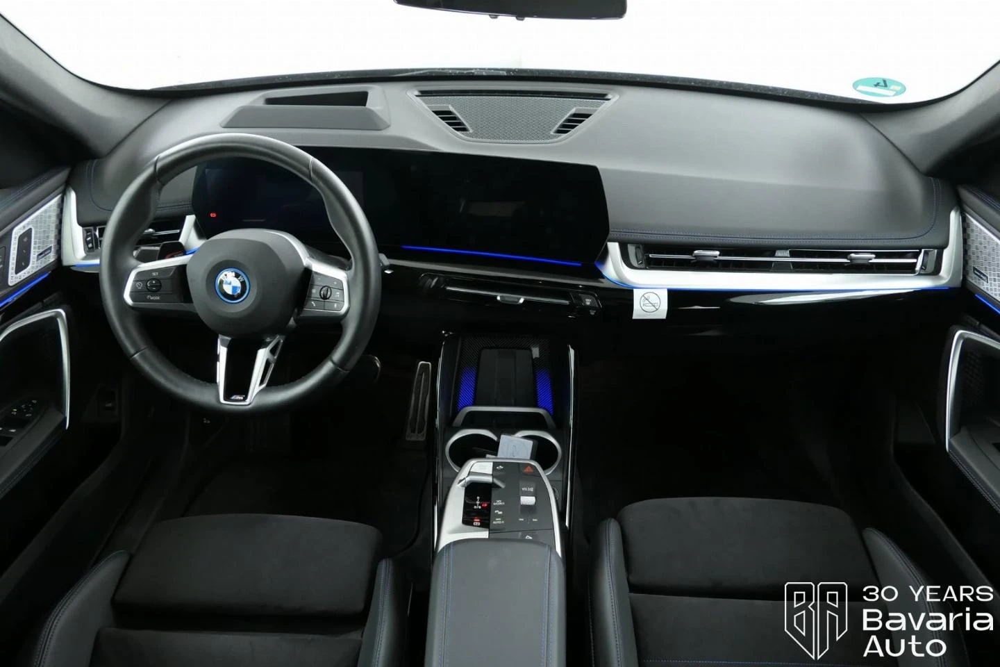 BMW iX1 30 xDrive M Sport Paket  | Mobile.bg   7