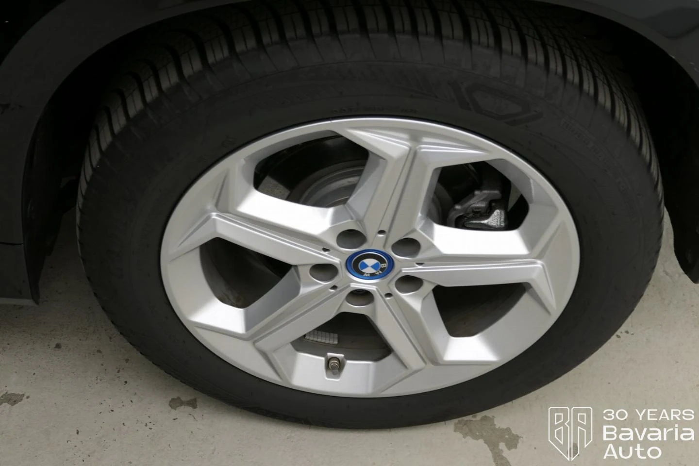 BMW iX1 30 xDrive M Sport Paket  | Mobile.bg   17