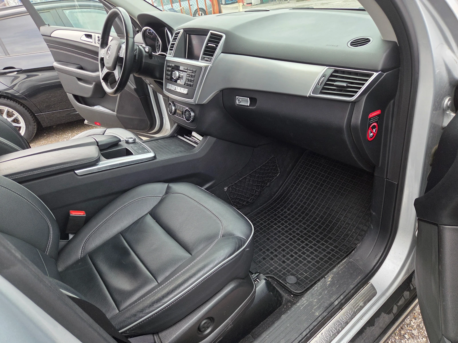 Mercedes-Benz ML 350 3, 5CDI - изображение 10