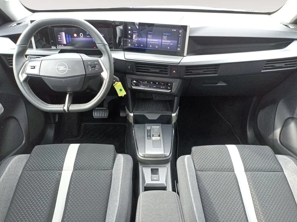 Opel Frontera ЕЛЕКТРИЧЕСКИ GS-Edition Heated Seats/Wh Blind Spot, снимка 9 - Автомобили и джипове - 55195624