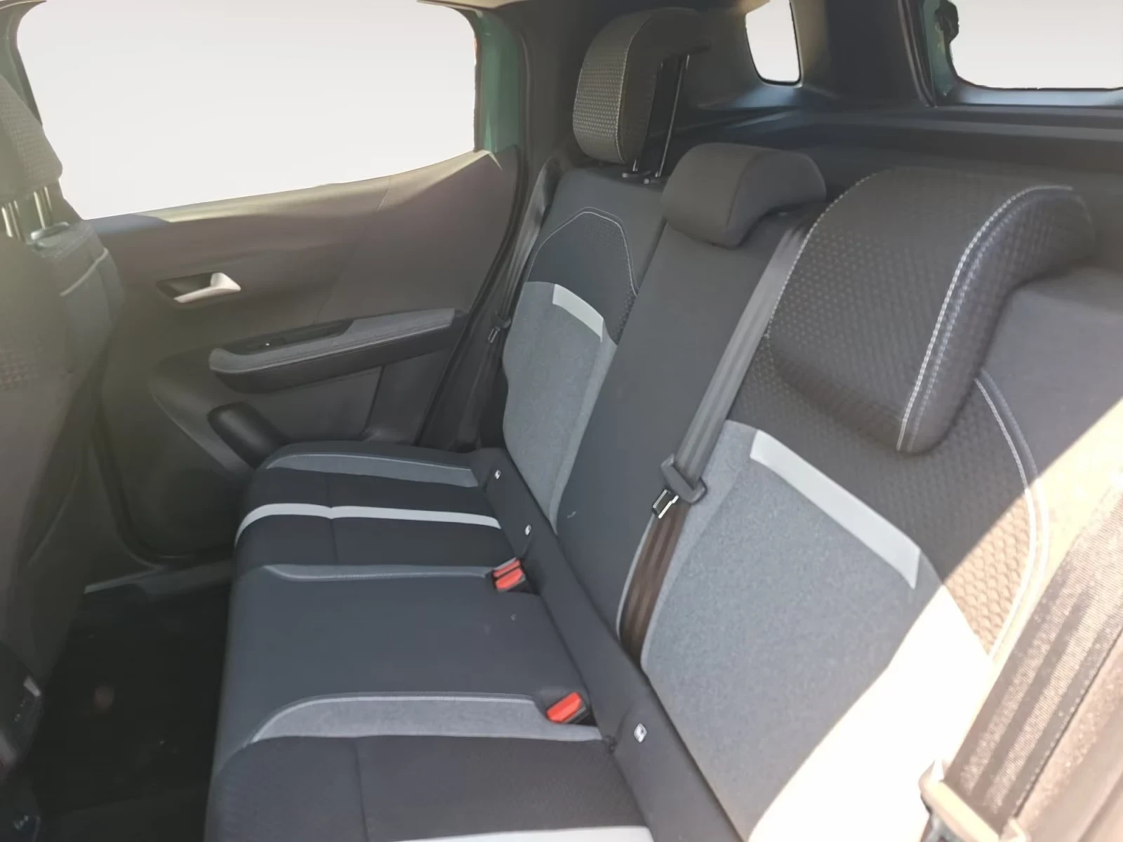 Opel Frontera ЕЛЕКТРИЧЕСКИ GS-Edition Heated Seats/Wh Blind Spot, снимка 13 - Автомобили и джипове - 55018861