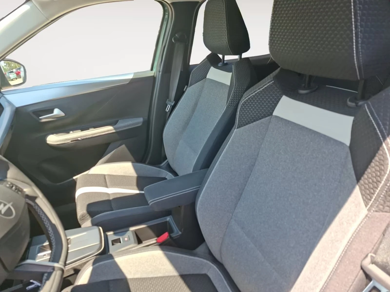 Opel Frontera ЕЛЕКТРИЧЕСКИ GS-Edition Heated Seats/Wh Blind Spot, снимка 10 - Автомобили и джипове - 55018861