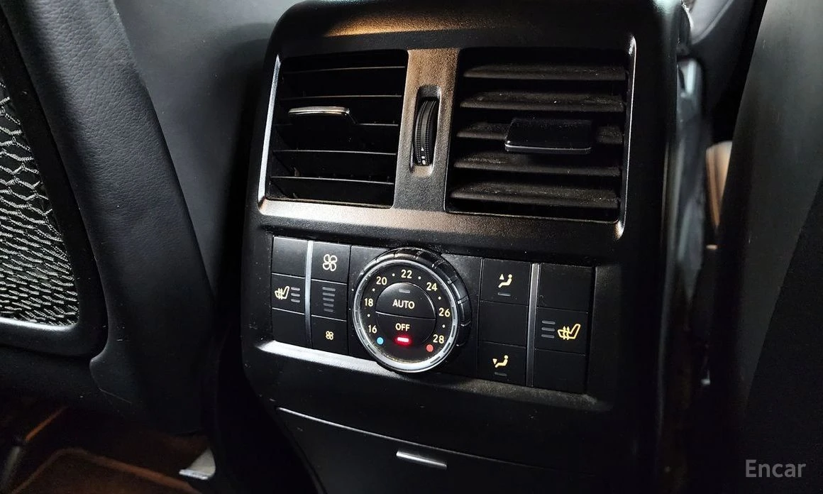 Mercedes-Benz GLE 63 S AMG * COUPE* 4MATIC* HARMAN* KARDON* КАМЕРИ* 360* ОБДУ, снимка 12 - Автомобили и джипове - 54127170