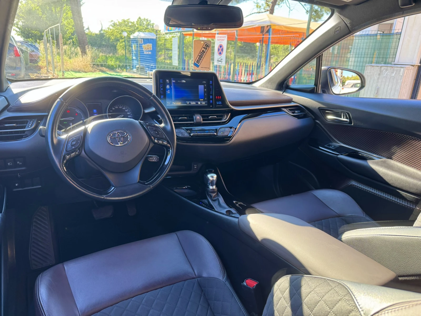 Toyota C-HR 1.8 Hybrid Lounge, снимка 10 - Автомобили и джипове - 54874226