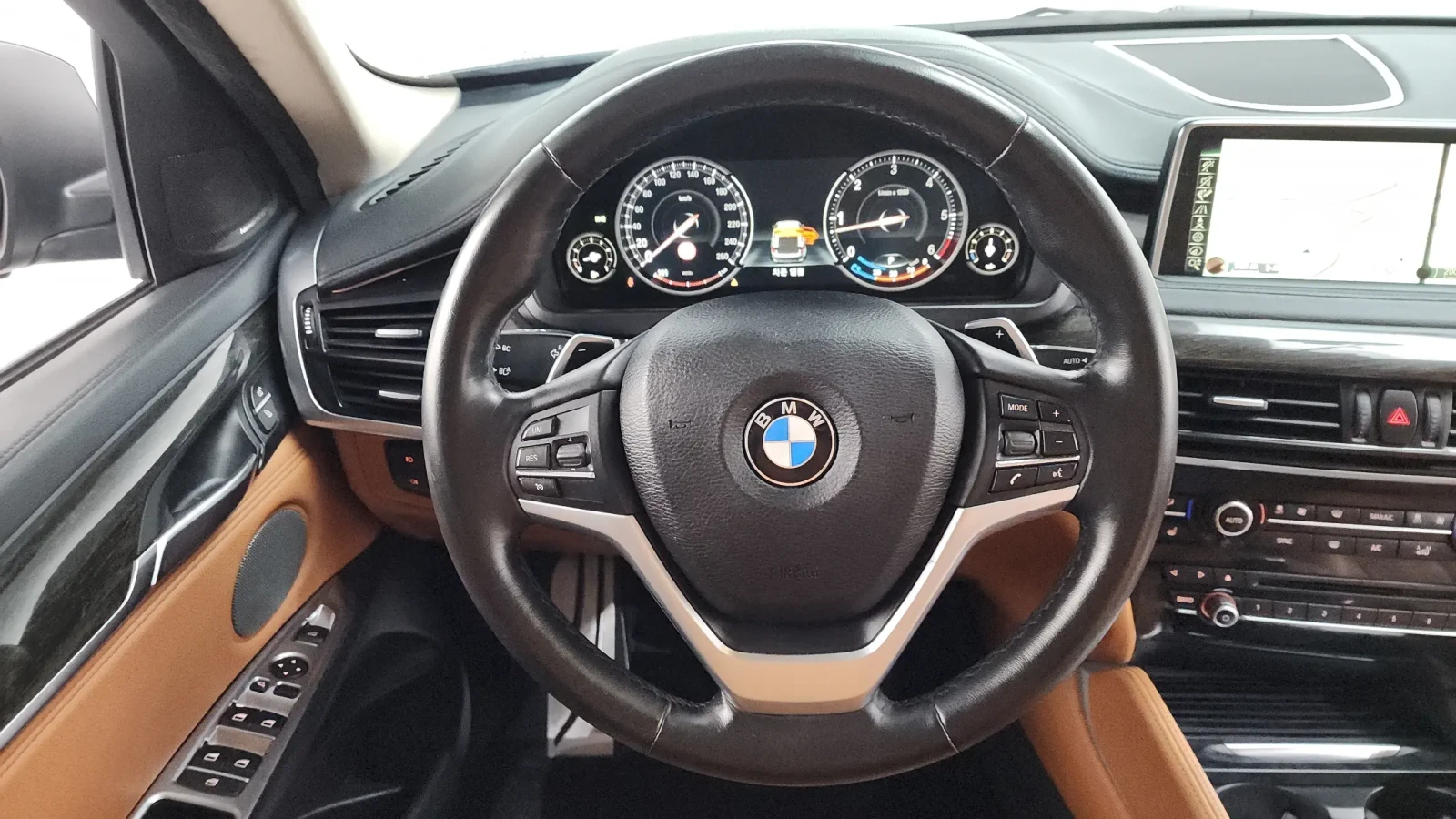 BMW X6 XDRIVE 30D !!УНИКАТ!! #ПЪЛНО ОБОРУДВАНЕ# !ПАНОРАМА, снимка 13 - Автомобили и джипове - 55054829
