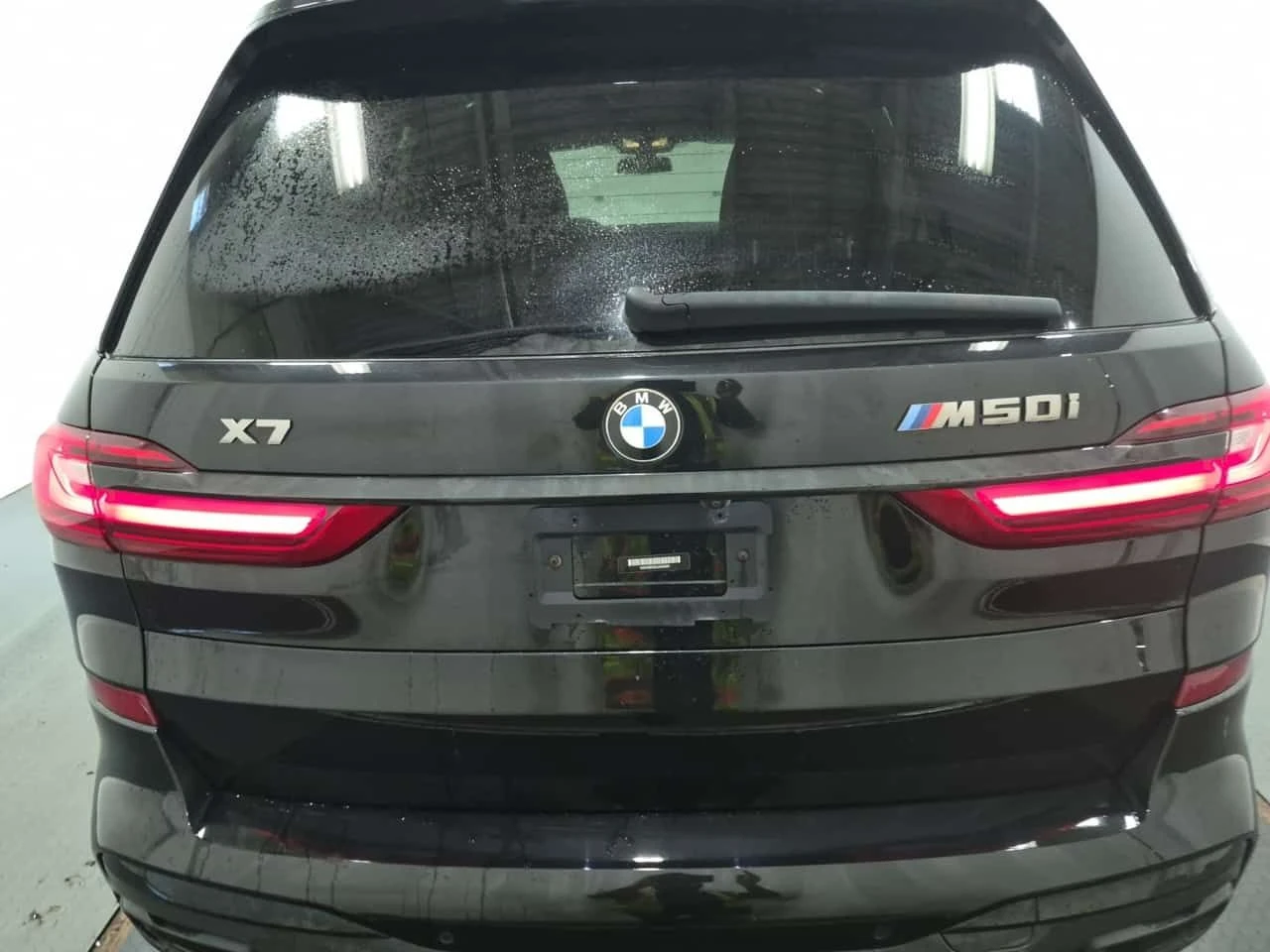 BMW X7 * M50i * ДИСТРОНИК * ОБДУХВАНЕ * HEAD-UP * H/K, снимка 4 - Автомобили и джипове - 55213851
