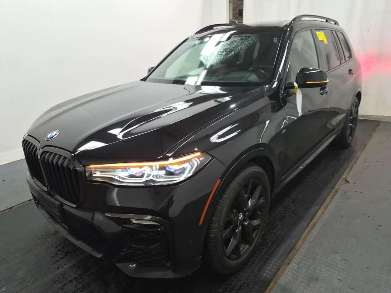 BMW X7 * M50i * ДИСТРОНИК * ОБДУХВАНЕ * HEAD-UP * H/K, снимка 13 - Автомобили и джипове - 55213851