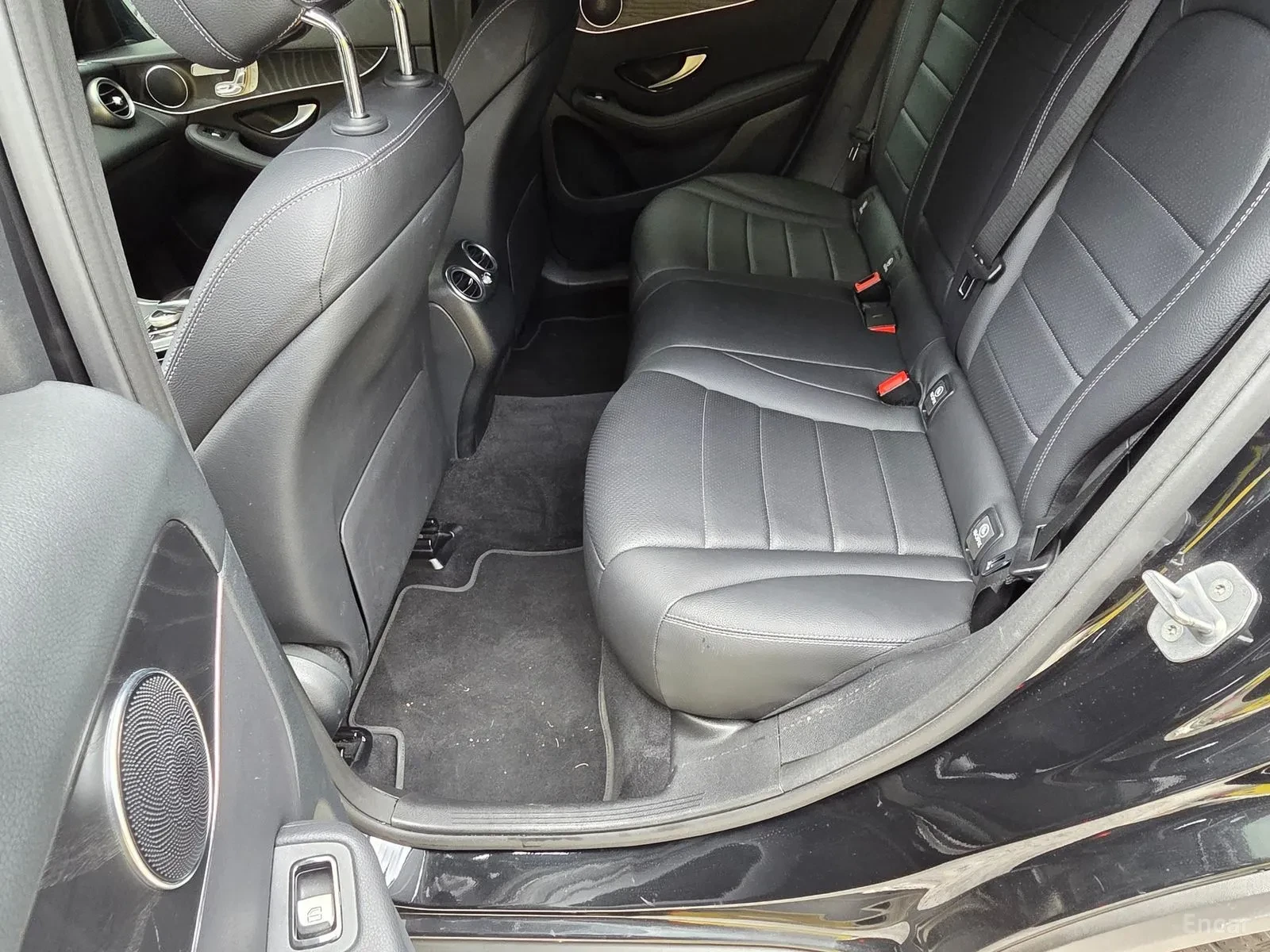 Mercedes-Benz GLC 300, снимка 15 - Автомобили и джипове - 55282688