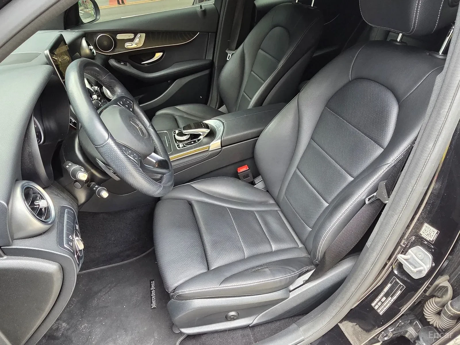 Mercedes-Benz GLC 300, снимка 14 - Автомобили и джипове - 55282688