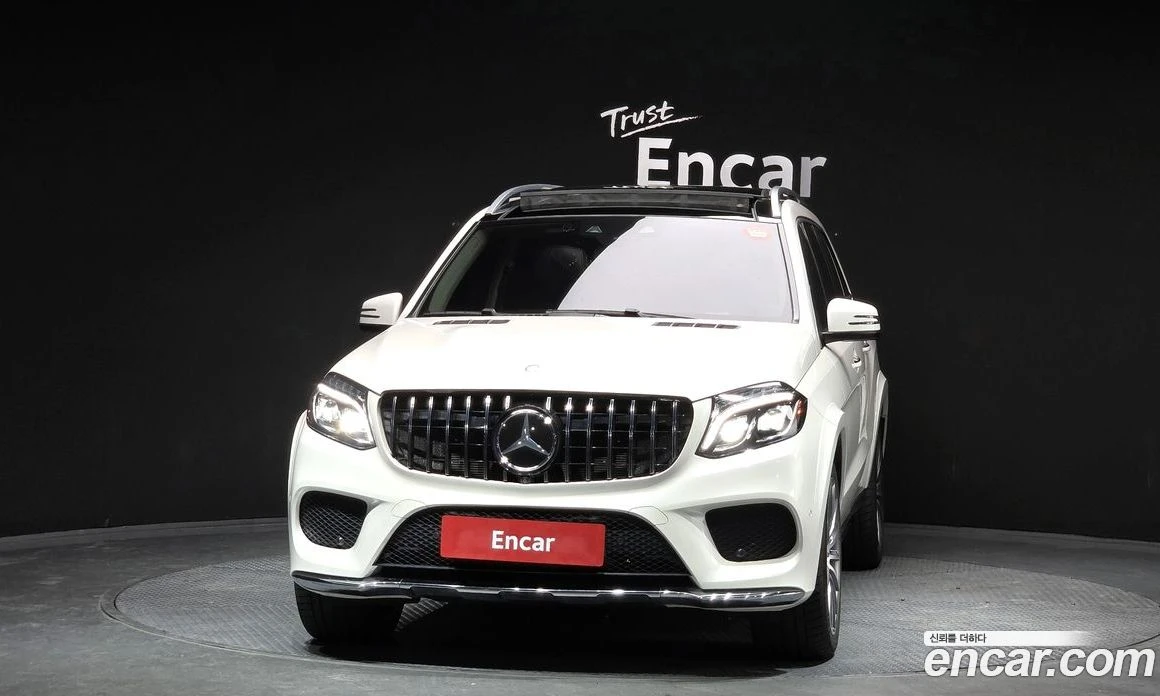 Mercedes-Benz GLS GLS500 4MATIC, снимка 3 - Автомобили и джипове - 56122324