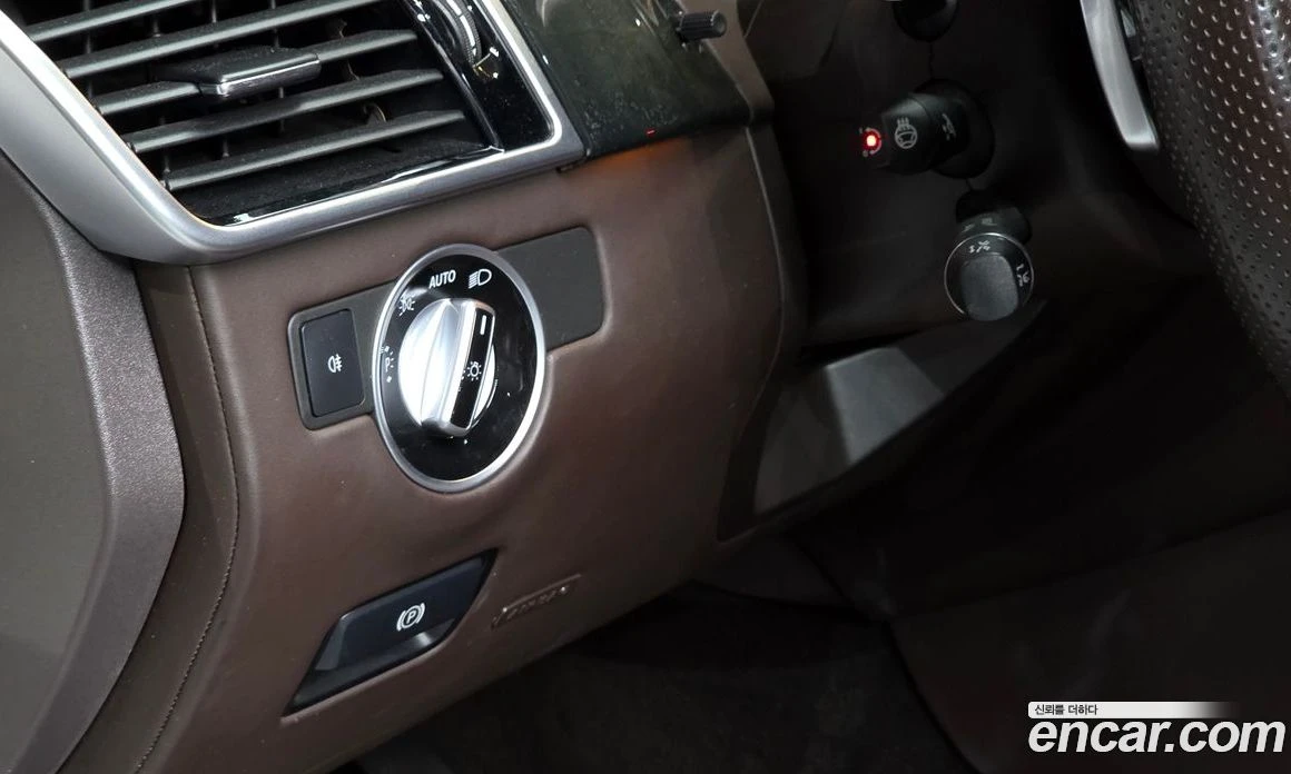 Mercedes-Benz GLS GLS500 4MATIC, снимка 16 - Автомобили и джипове - 56122324