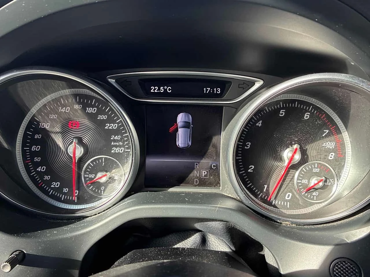 Mercedes-Benz GLA 250 * АВТОКРЕДИТ * ГЛАВНО ПРЕДСТАВИТЕЛСТВО, снимка 9 - Автомобили и джипове - 56164625
