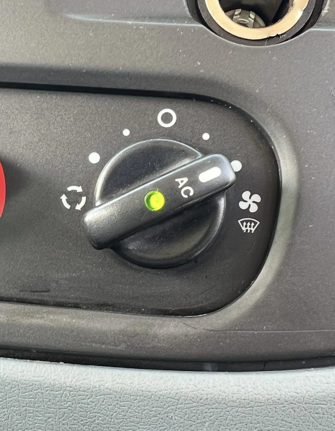 Ford Transit 2.2TDCi - изображение 10