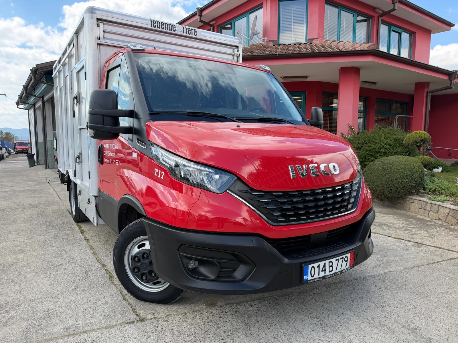 Iveco Daily 3.0HPI* 35C21* Климатик* Животновоз, снимка 3 - Бусове и автобуси - 54156209