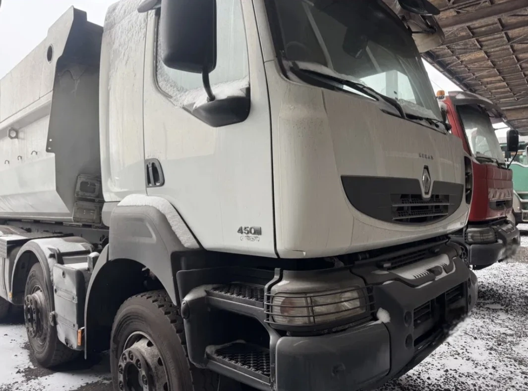 Renault Kerax 8x4  - изображение 2