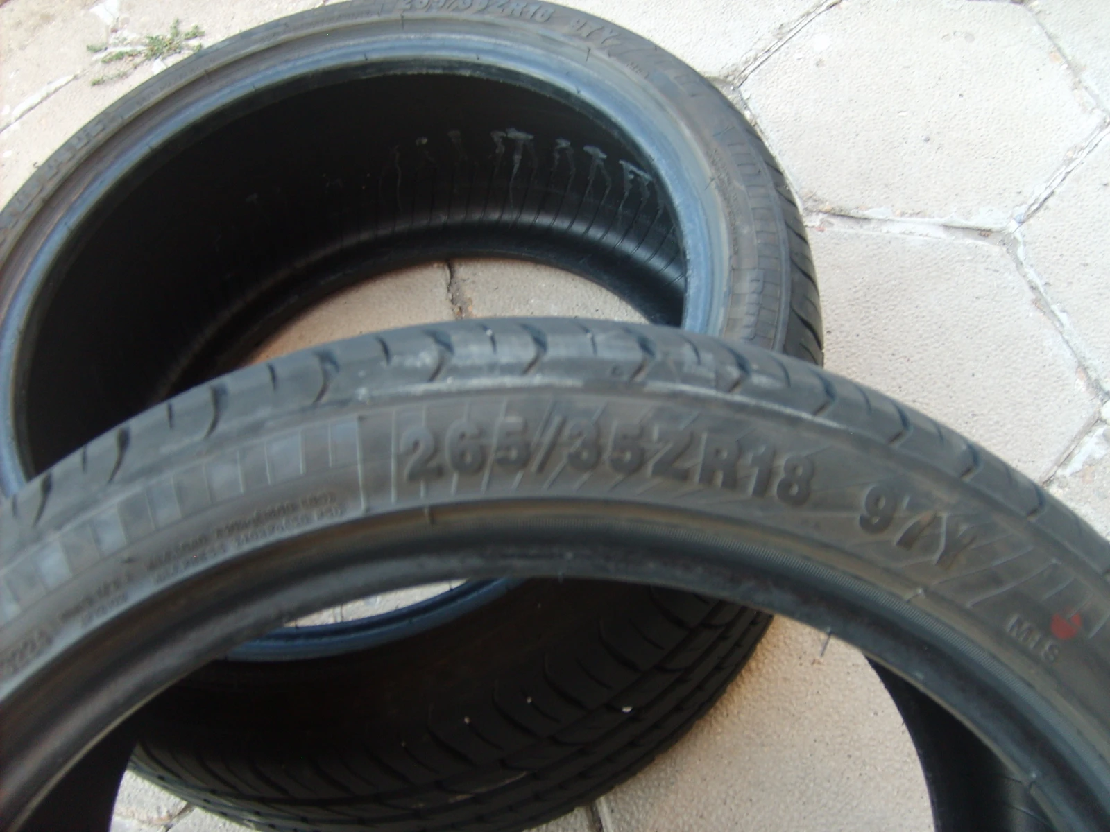 Гуми Всесезонни 265/35R18, снимка 4 - Гуми и джанти - 55629363