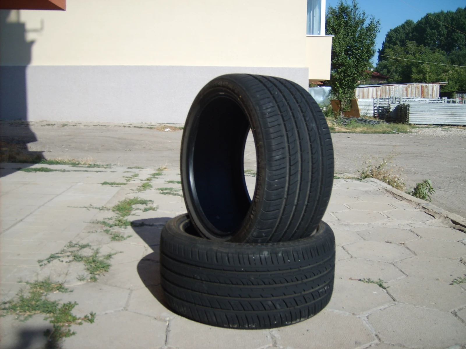 Гуми Всесезонни 265/35R18
