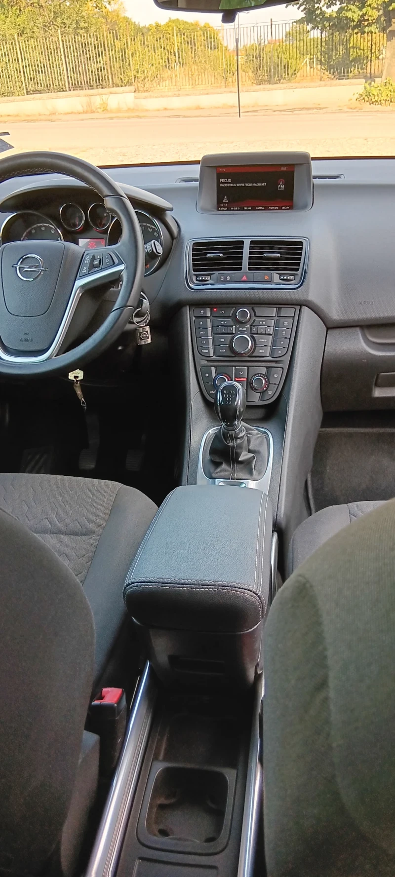 Opel Meriva 1.4I, снимка 8 - Автомобили и джипове - 47184564