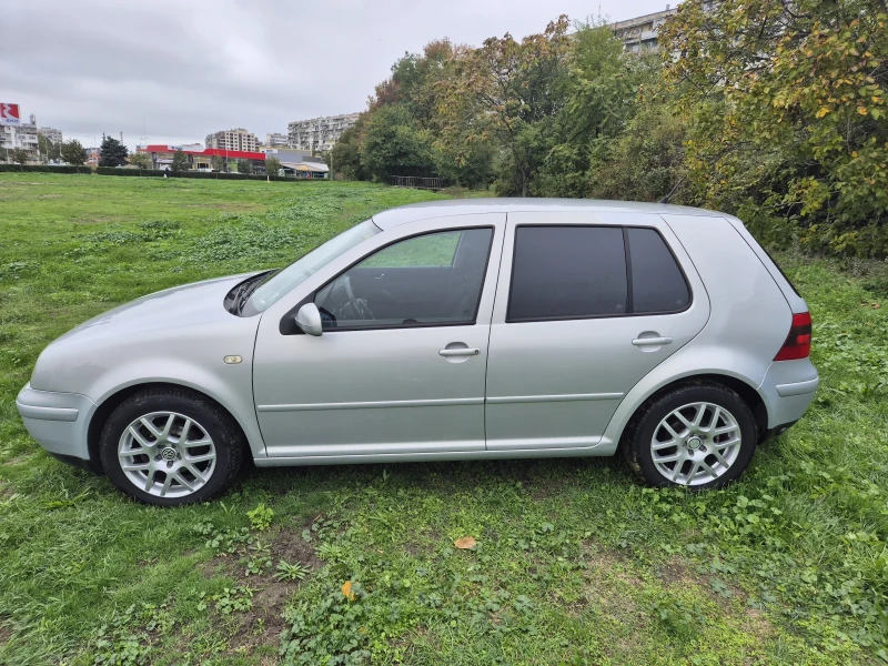 VW Golf 1.6 SR, снимка 3 - Автомобили и джипове - 47556834